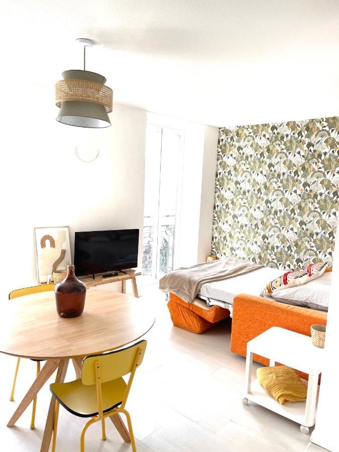 Apartament Menton Studio Face Au Jardin Bioves Fetes Des Citrons 3Min De La Mer Zewnętrze zdjęcie